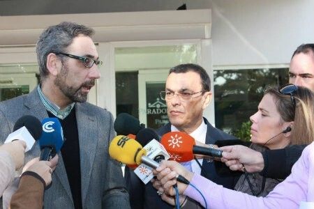 El alcalde de Ayamonte tacha de 'barbaridad' el cierre del Parador los dos próximos meses