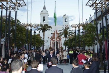 El alcalde de Almonte aboga por la unión de las fuerzas políticas para contrarrestar la crisis