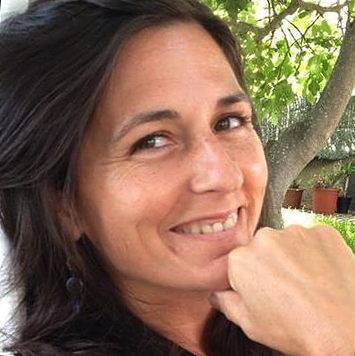 La columnista de huelva24.com Elena Barrios recibe un premio internacional