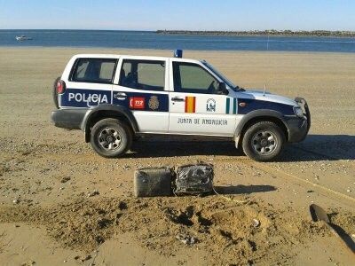 La Policía se incauta de dos fardos con 66 kilos de hachís en la playa del Espigón