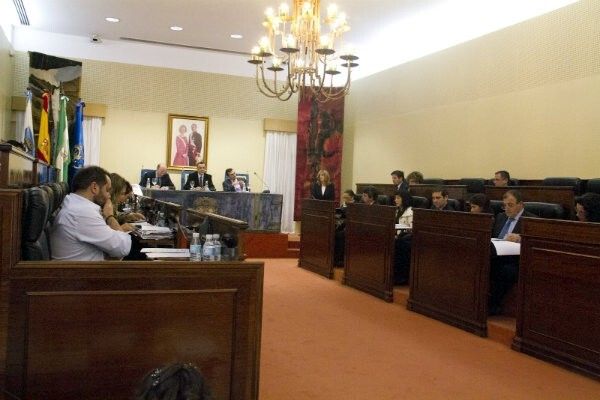 El PP señala que el PSOE retira en Diputación la declaración institucional del Día de la Mujer 'para no reprobar a Ferrera'