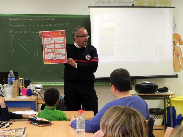 El Consorcio de Bomberos desarrolla un proyecto de formación en autoprotección en Ayamonte