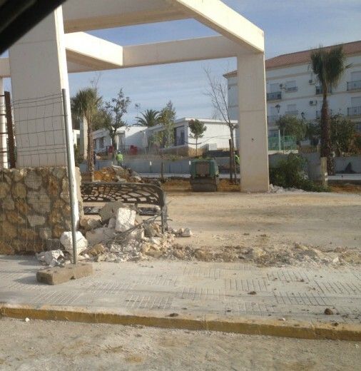 El PSOE acusa al PP de destruir zonas del parque que no tienen que ver con el curso de la carretera
