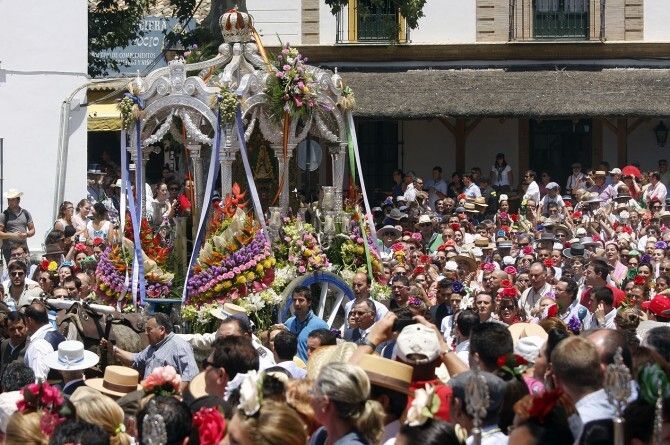 Las 108 filiales rinden pleitesía a la Reina de las Marismas