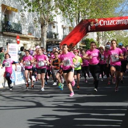 María Allamou conquista la Carrera de la Mujer