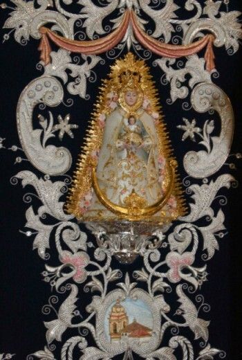La Hermandad del Rocío de Cartaya estrena simpecado