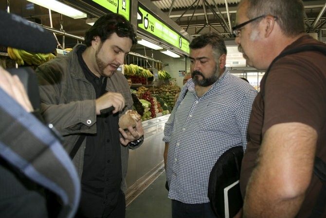 El chef y gastrónomo australiano Frank Camorra descubre los encantos de la cocina de Huelva