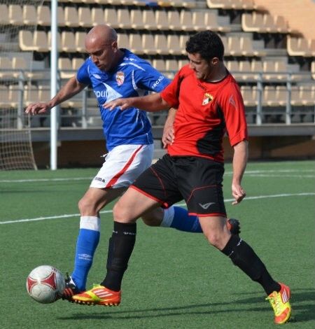 Manuel lidera el paso de gigante del Ayamonte (1-0)