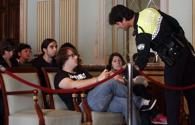 El PP rechaza que se graben los plenos del Ayuntamiento y la oposición le reprocha 'su hipocresía'