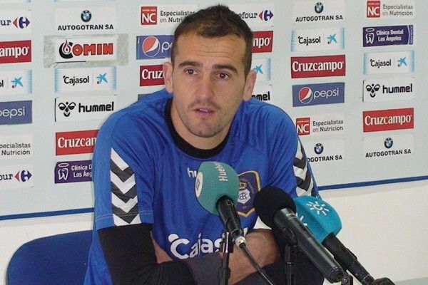 Cabrero: 'Por juego ningún rival ha sido superior a nosotros'