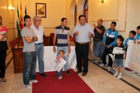 San Juan del Puerto homenajea a Miguel Beltrán y a Juan José García