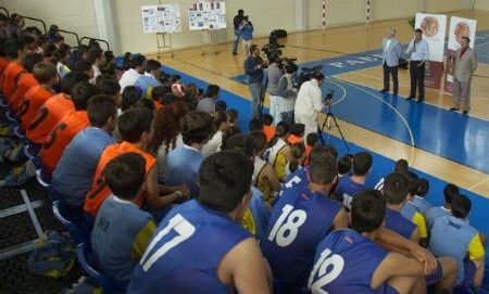Aíto abrirá el Clinic Nacional 'Ciudad de Palos'