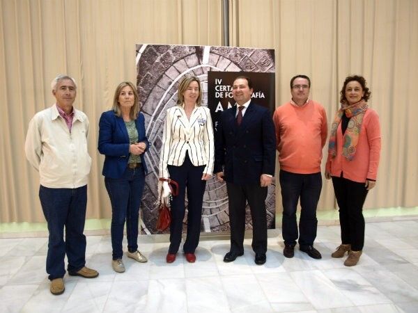Bellavista acoge la exposición del IV Certamen de Fotografía Asociación Amigos del Museo Onubense