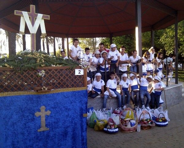 La Cruz Solidaria infantil de El Almendral de Cartaya recoge 400 kilos de alimentos