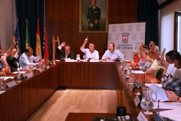 La falta de consenso entre el equipo de Gobierno y oposición marca el pleno del Ayuntamiento de Cartaya