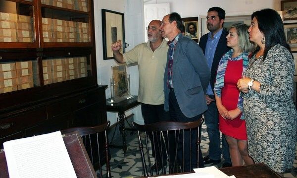 El PSOE propone a la Junta y al Gobierno central que se sumen a la conmemoración del centenario de 'Platero y yo'