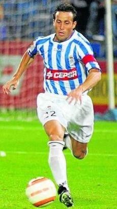 Javi García, un futbolista todo pundonor que ahora ayuda a Alcaraz en el banquillo del Granada