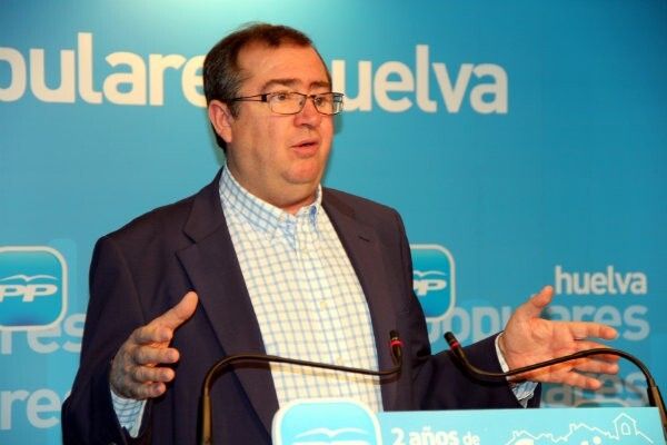 El PP exige a la Junta una solución a los atascos que vuelven a registrarse en el puente del Odiel