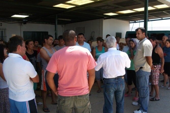 Cuatro letrados del turno de oficio defenderán los derechos de los 104 temporeros de Cartaya