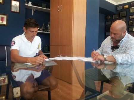 Jesús Vázquez ha firmado hoy su contrato y ya entrenará mañana con el grupo