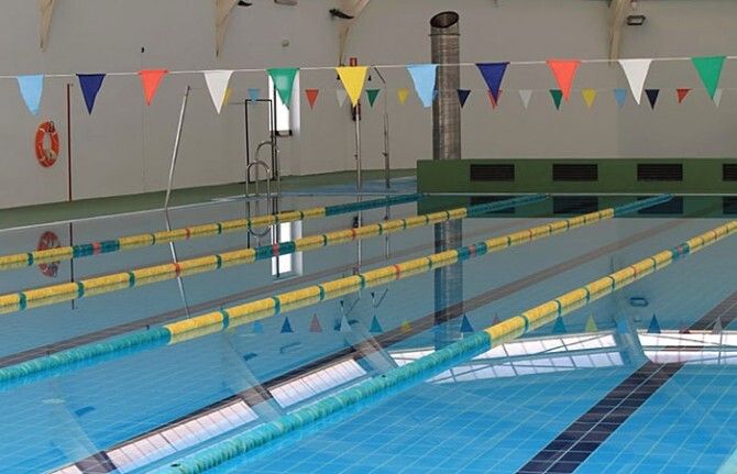 El Ayuntamiento de Bollullos reabre la piscina tras cerrarla por obras en pleno mes de julio