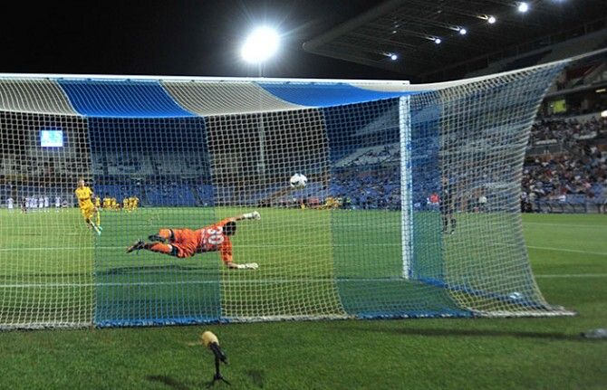 El Pescara deja al Decano sin final en los penaltis (1-1)