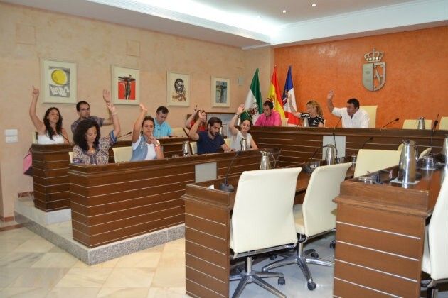 El Ayuntamiento de Almonte aprueba en pleno llevar de nuevo la compra del campo de golf al Consejo Consultivo