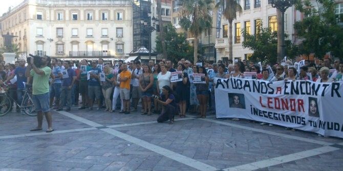 Unas 200 personas claman con la familia para que aparezca Leonor