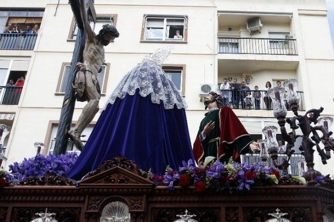 Un total de 16 pasos de misterio procesionarán en la Magna