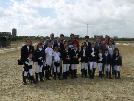El alcalde de San Juan acude al Campeonato de la Escuela Hípica de Huelva