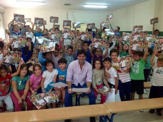Andrés Romero invita a cien niños a la Pinzoniana de Palos de la Frontera