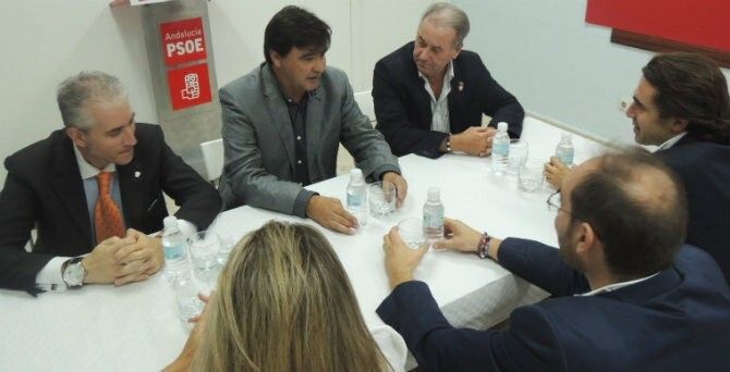 El PSOE se pone a disposición del Consejo de Hermandades “para el buen desarrollo del Acto de Fe”