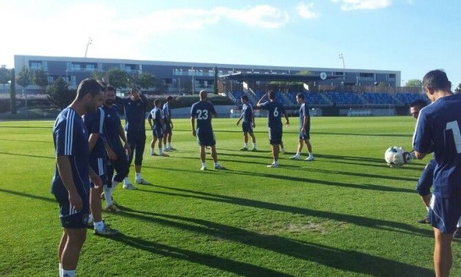 El Decano ensaya el asalto al Castilla en Valdebebas