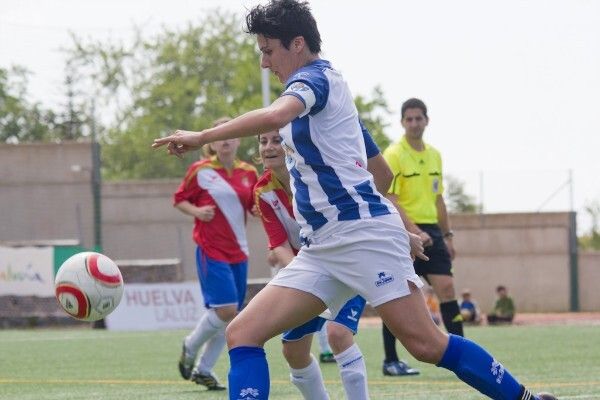 El Cajasol Sporting renueva a su columna vertebral
