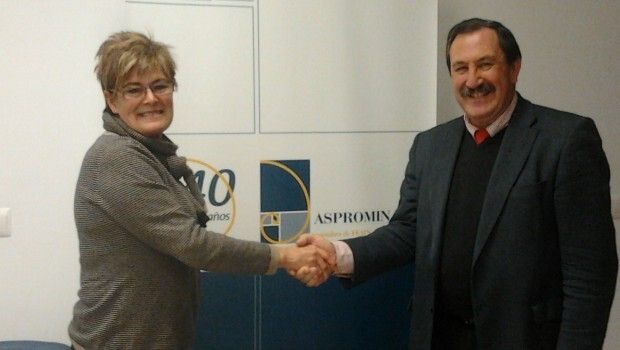 Aspromin y el CB Conquero unen lazos por el deporte y la integración social