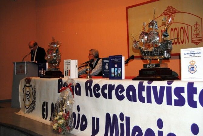 Lectura continuada de la historia del Decano en la Casa Colón