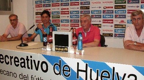 Jesús Vázquez: 'Debutar en Primera con el equipo de mi tierra fue lo máximo'