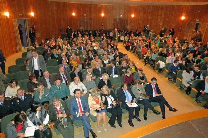 Moguer inauguró ayer el Año Platero con una gran gala de presentación