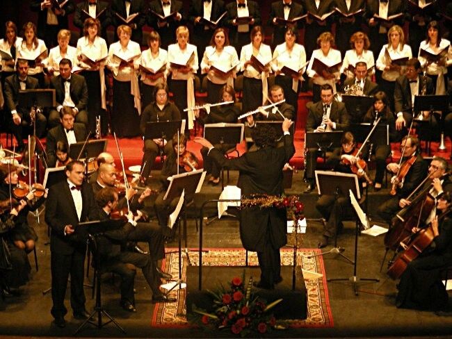 La Coral de Valverde celebra su 50 aniversario con la zarzuela 'La rosa del azafrán'