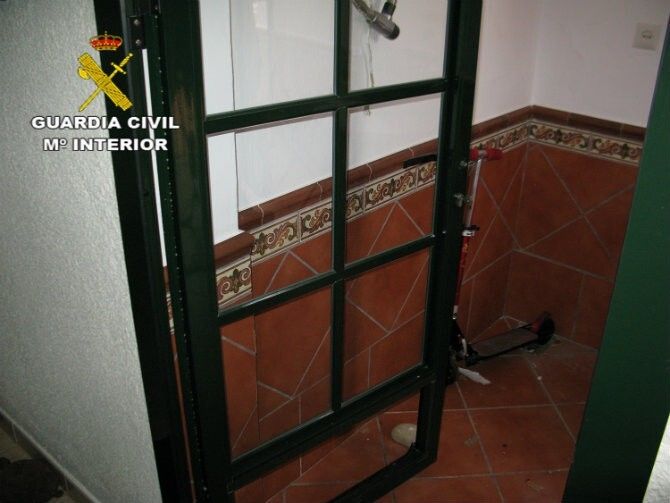 La Guardia Civil esclarece 60 robos cometidos mediante la fractura de la cerradura de las viviendas