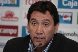 'Criticamos mucho lo nuestro. Si alguien de Huelva hace lo mismo que los nuevos dueños del club no podría ni salir a la calle'