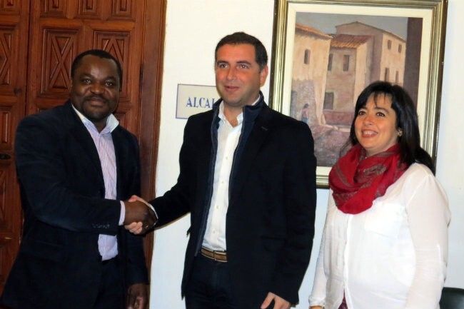 El Ayuntamiento de Moguer y Fecons trabajarán por la integración de mujeres en riesgo de exclusión social