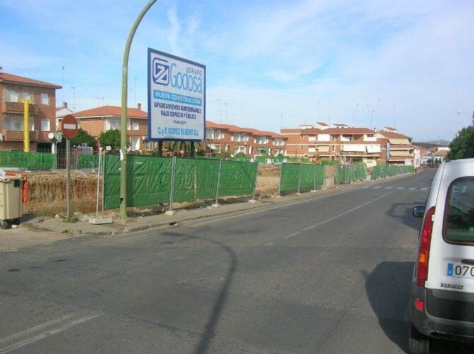 La empresa constructora del parking de Valverde exige al Ayuntamiento una deuda de 80.129 euros
