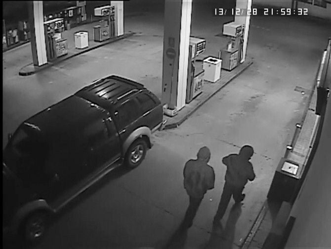 Detienen a uno de los individuos que atracaron la gasolinera de Isla Cristina en diciembre