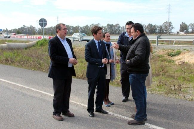 El PP exige a la Junta que solucione los problemas de acceso a El Rocío