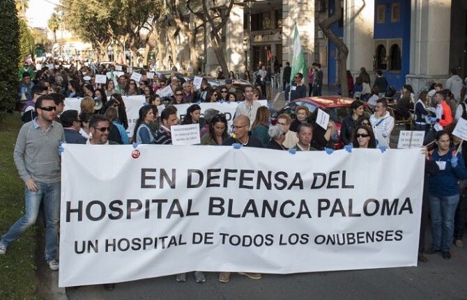 Más de mil personas apoyan a los trabajadores del Blanca Paloma 