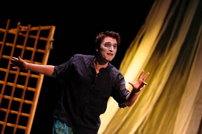 El actor onubense Manuel Domínguez, candidato a los Premios MAX por su último montaje teatral