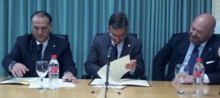 La Cátedra Decano se presenta con una mesa redonda de cuestiones jurídicas de actualidad sobre el fútbol español