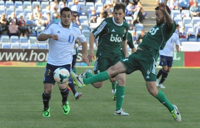 Cabrero oculta las miserias de un pésimo Decano (1-0)