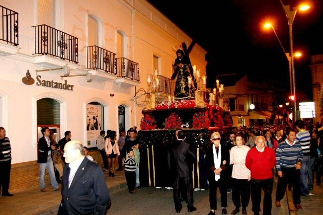 Jesús del Gran Poder procesiona por las calles de San Juan del Puerto